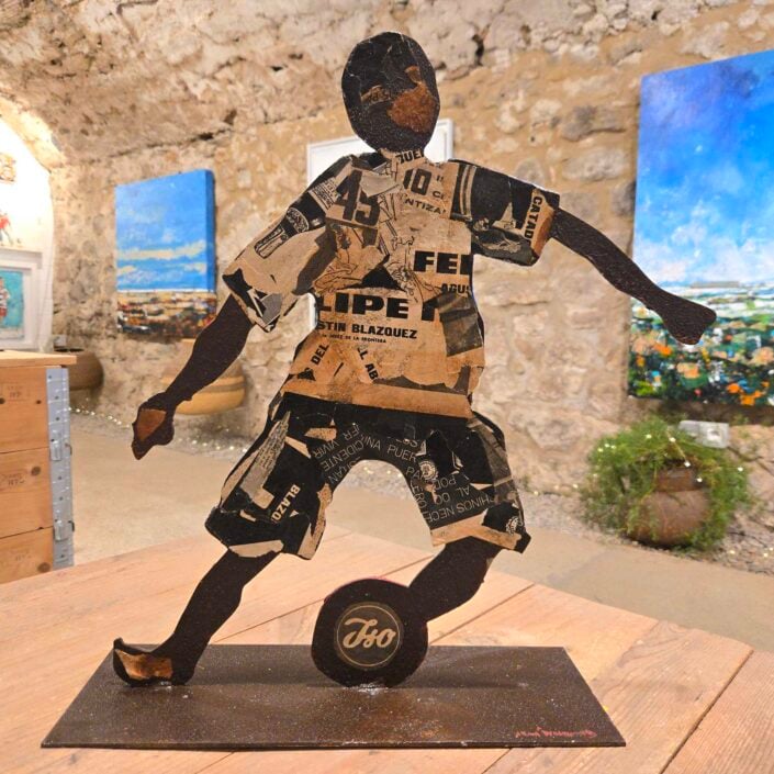 Football A (50x50cm), Anna Agustí Hontangas